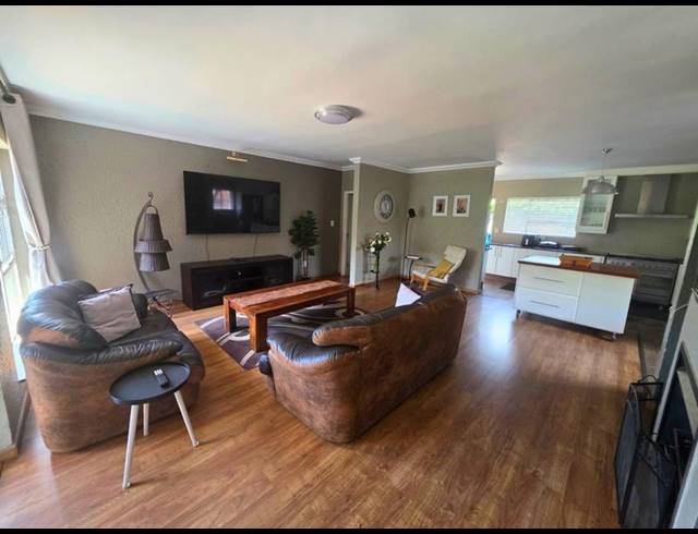 3 BEDROOM PROPERTY TO RENT IN BLUE GILL